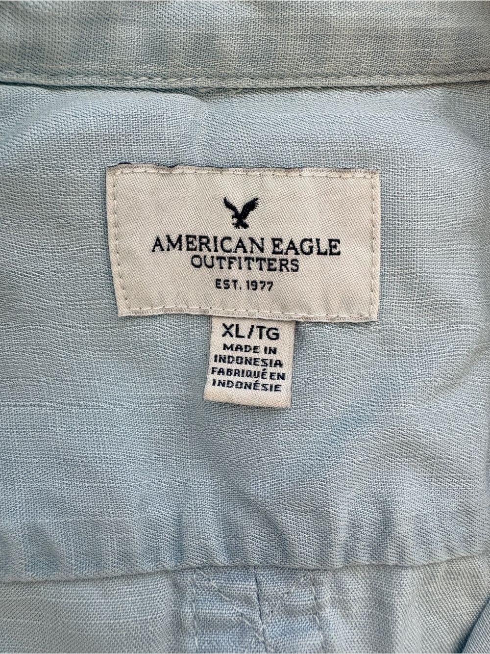American Eagle XL Outfitters Light Blue denim Chambray Button-Down Shirt - Picture 6 of 7